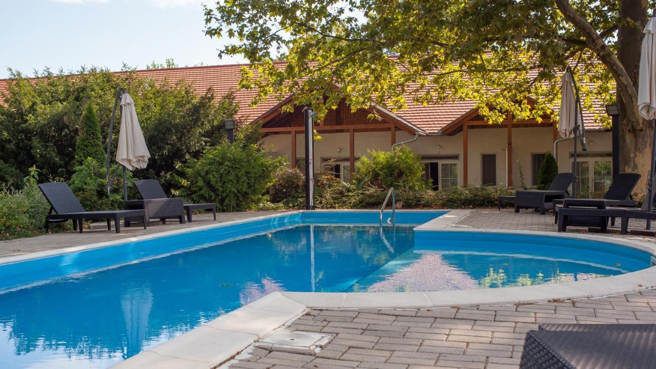 زاماردي Hotel Platan المظهر الخارجي الصورة