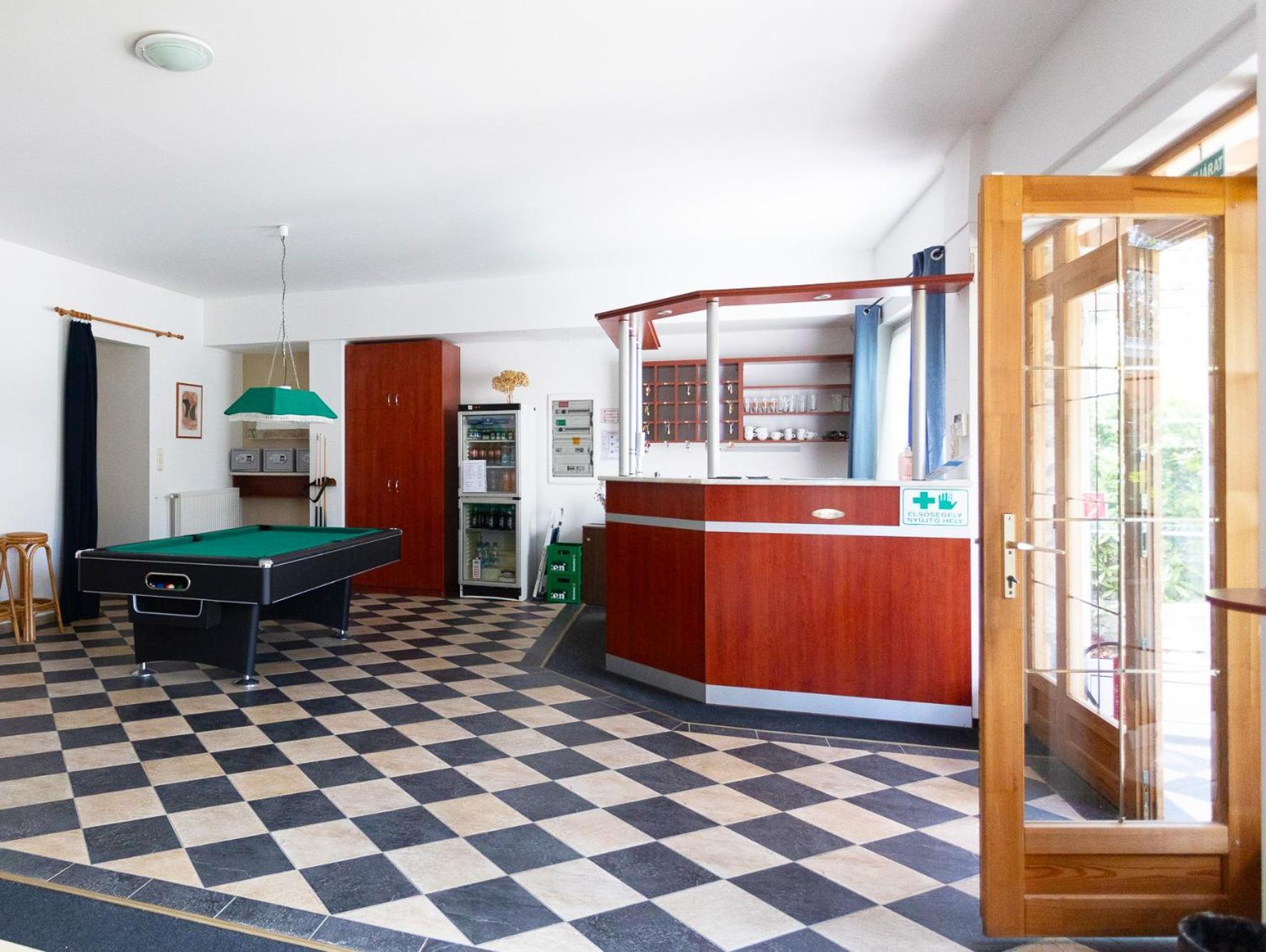 زاماردي Hotel Platan المظهر الخارجي الصورة