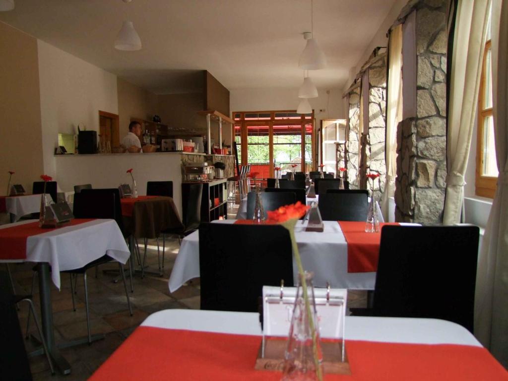 زاماردي Hotel Platan المظهر الخارجي الصورة