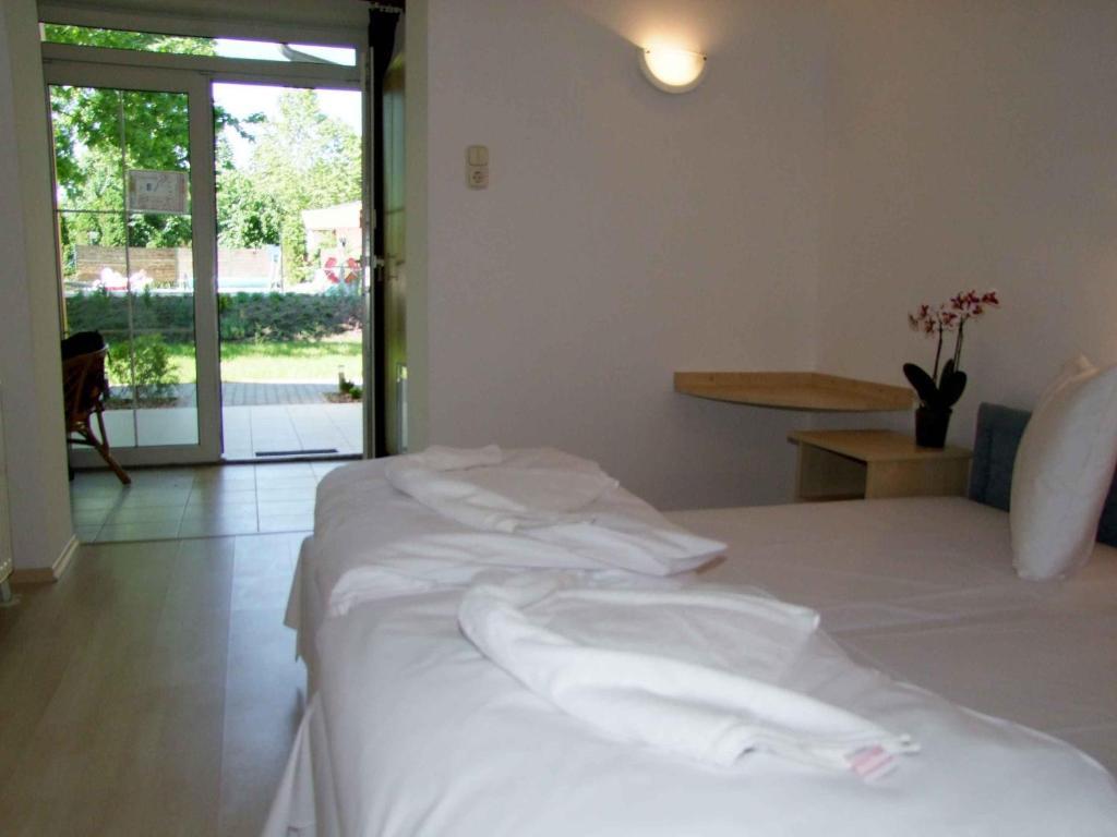 زاماردي Hotel Platan الغرفة الصورة